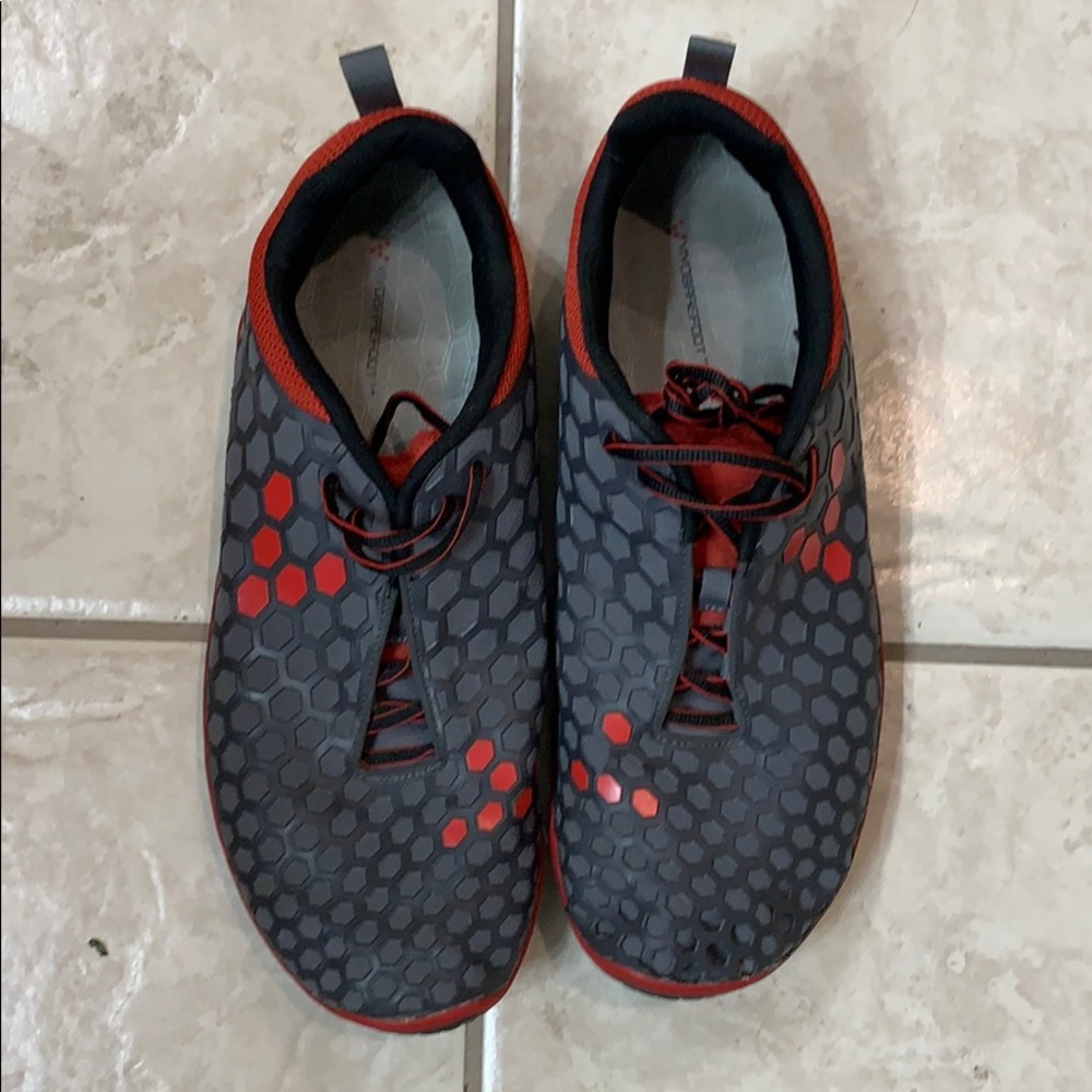 Men’s ViVo barefoot minimalist shoe.